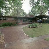 320 Belhaven
