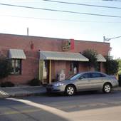 Gus's Fried Chicken--S. Front
