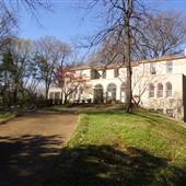 539 East Parkway S.