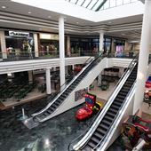 Oak Court Mall