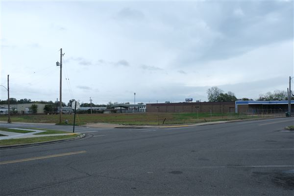 Broad Avenue 2024